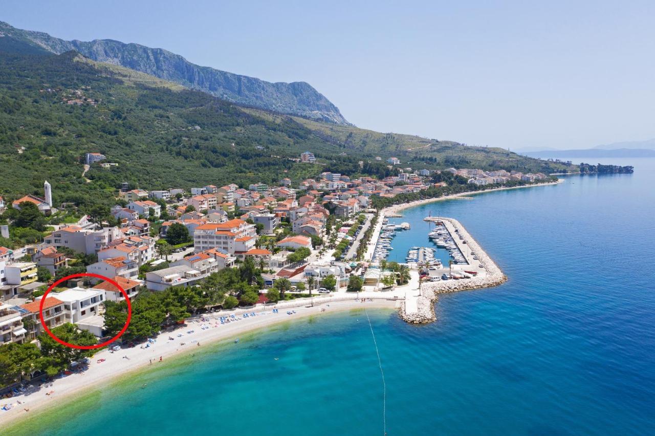Central Beach Apartments Тучепи Экстерьер фото