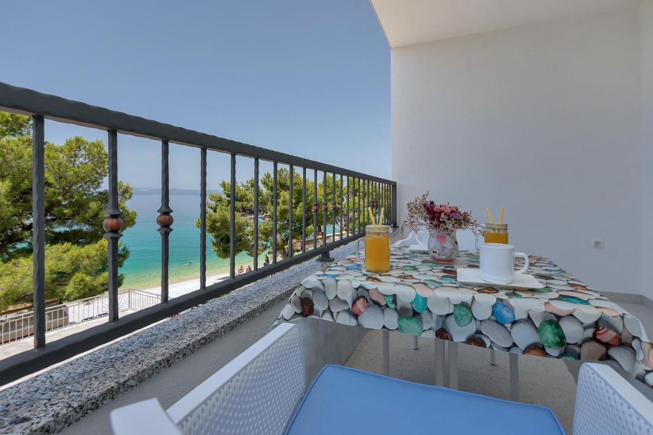Central Beach Apartments Тучепи Экстерьер фото