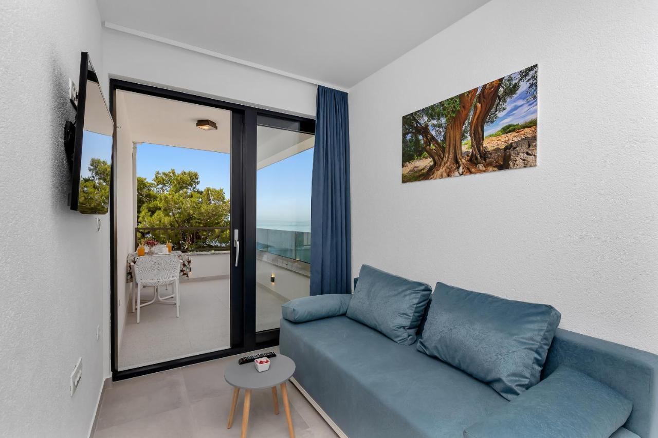 Central Beach Apartments Тучепи Экстерьер фото